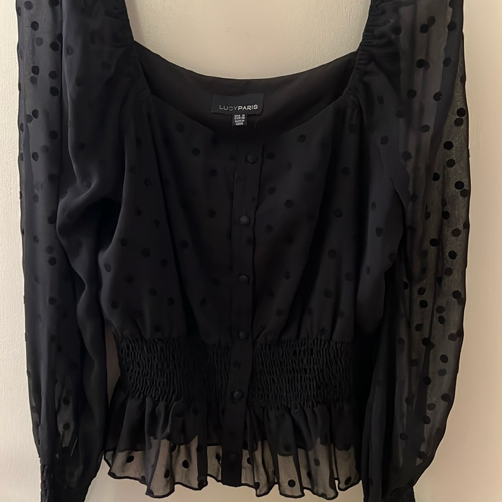 Black puff sleeve top